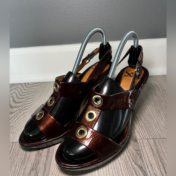 Sofft Shoes - Sofft Women’s Three Ring Cork Brown Sandal Wedges‎ Size 8.5
